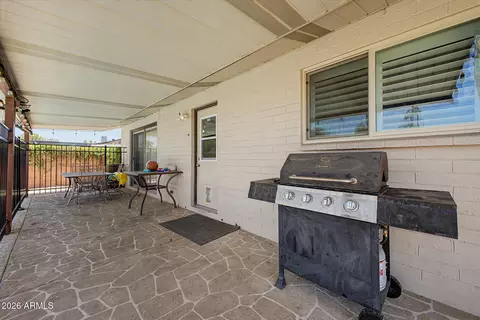 Exterior - 408 E La Jolla Dr, Tempe, AZ 85282 photo 3 of 7