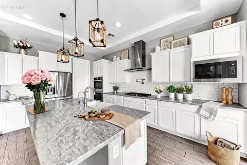 Kitchen - 10716 E Thatcher Ave, Mesa, AZ 85212 photo 1 of 4