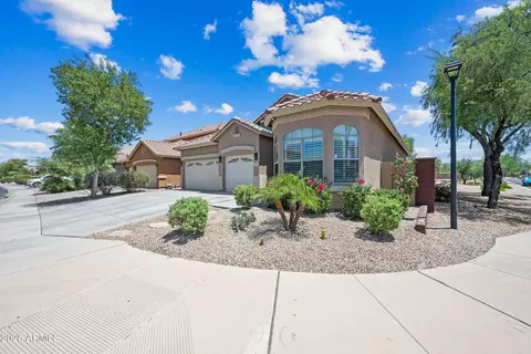 5637 W Carson Rd, Laveen, AZ 85339