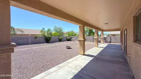 Exterior - 7320 S 15th Dr, Phoenix, AZ 85041 photo 6 of 8