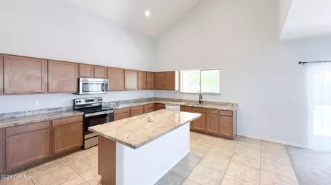 Kitchen - 7320 S 15th Dr, Phoenix, AZ 85041 photo 1 of 3
