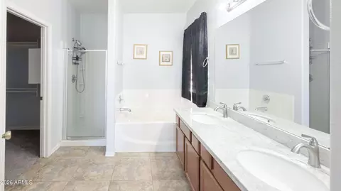 Bath - 7320 S 15th Dr, Phoenix, AZ 85041 photo 2 of 2