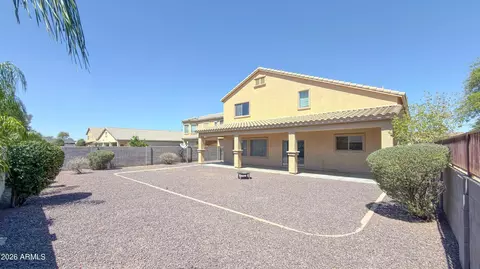 Exterior - 7320 S 15th Dr, Phoenix, AZ 85041 photo 7 of 8