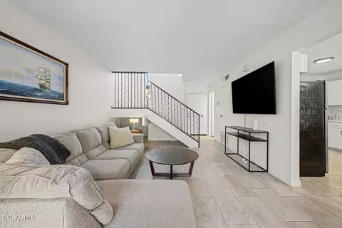 Living - 2810 E Glenrosa Ave #19, Phoenix, AZ 85016 photo 2 of 3