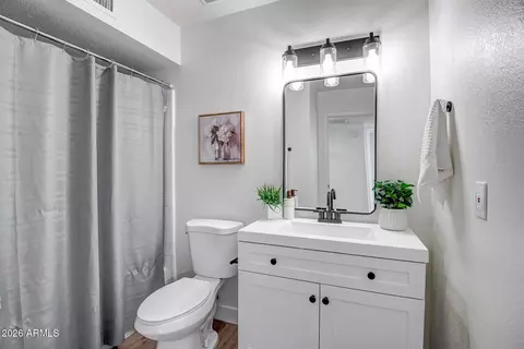 Bath - 4718 E Contessa St, Mesa, AZ 85205 photo 2 of 2