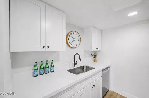 Kitchen - 7126 N 19th Ave #151, Phoenix, AZ 85021 photo 1 of 3
