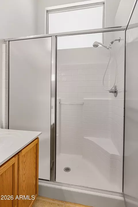 Bath - 5747 E Gable Cir, Mesa, AZ 85206 photo 2 of 3