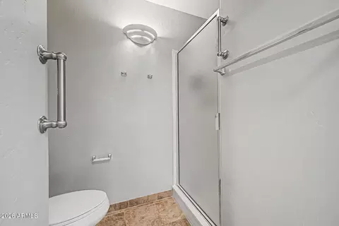 Bath - 4202 E Broadway Rd #130, Mesa, AZ 85206 photo 3 of 5