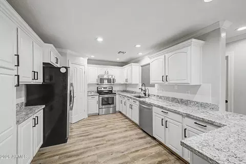 Kitchen - 2935 E Mead Dr, Gilbert, AZ 85298 photo 1 of 2