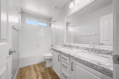 Bath - 2935 E Mead Dr, Gilbert, AZ 85298 photo 4 of 5