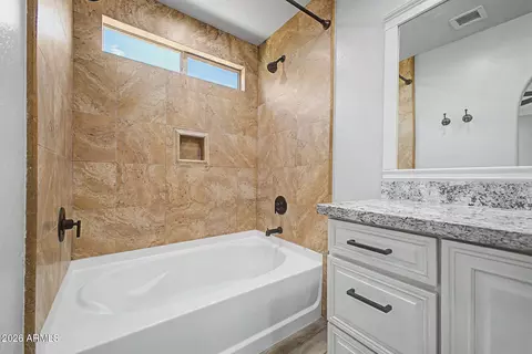 Bath - 2935 E Mead Dr, Gilbert, AZ 85298 photo 3 of 5