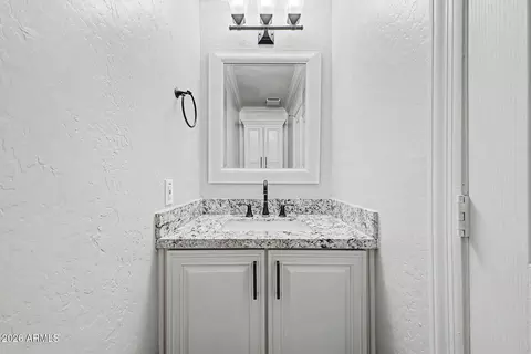Bath - 2935 E Mead Dr, Gilbert, AZ 85298 photo 1 of 5