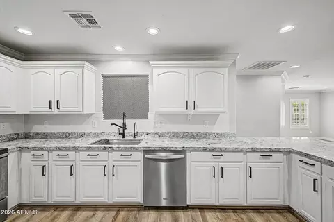 Kitchen - 2935 E Mead Dr, Gilbert, AZ 85298 photo 2 of 2