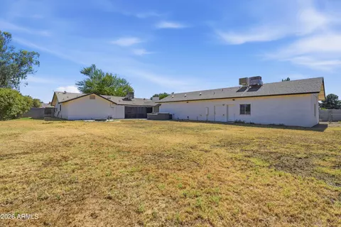 Exterior - 2266 E Willis Rd, Gilbert, AZ 85297 photo 8 of 12