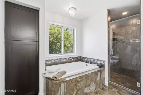 Bath - 2266 E Willis Rd, Gilbert, AZ 85297 photo 3 of 7