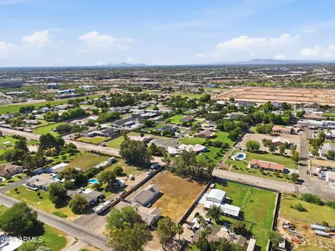 View/Area - 2266 E Willis Rd, Gilbert, AZ 85297 photo 8 of 15