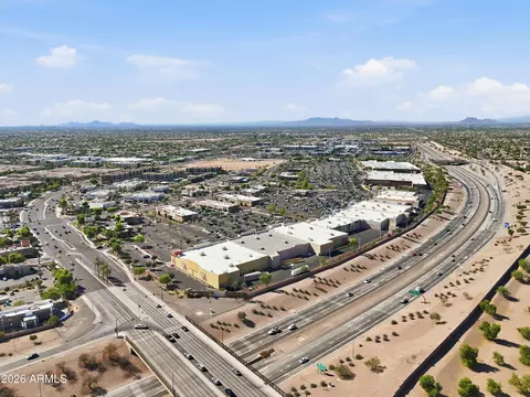View/Area - 2266 E Willis Rd, Gilbert, AZ 85297 photo 13 of 15