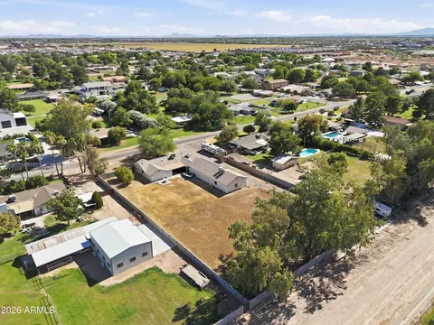 View/Area - 2266 E Willis Rd, Gilbert, AZ 85297 photo 3 of 15