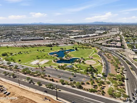 View/Area - 2266 E Willis Rd, Gilbert, AZ 85297 photo 11 of 15
