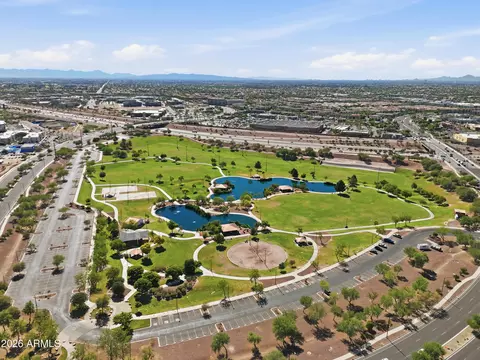 View/Area - 2266 E Willis Rd, Gilbert, AZ 85297 photo 12 of 15