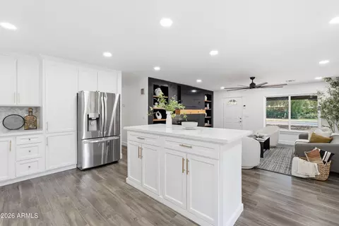 Kitchen - 2266 E Willis Rd, Gilbert, AZ 85297 photo 3 of 5