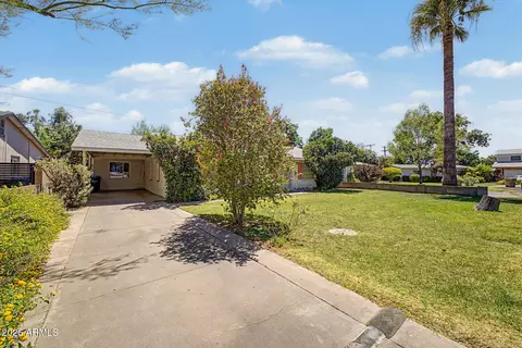 3515 E Amelia Ave, Phoenix, AZ 85018 photo 3