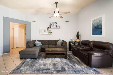 3022 E Topeka Dr, Phoenix, AZ 85050 photo 3