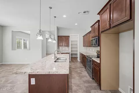 Kitchen - 3037 E Sagebrush St, Gilbert, AZ 85296 photo 3 of 3