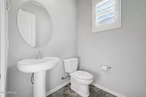 Bath - 3037 E Sagebrush St, Gilbert, AZ 85296 photo 3 of 3