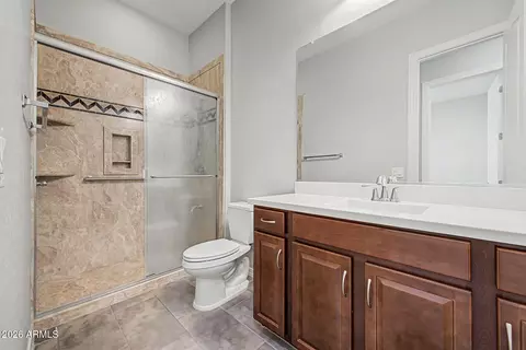 Bath - 3037 E Sagebrush St, Gilbert, AZ 85296 photo 2 of 3