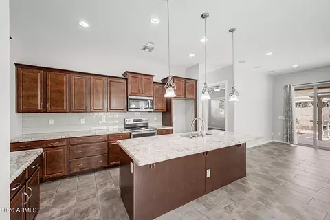Kitchen - 3037 E Sagebrush St, Gilbert, AZ 85296 photo 2 of 3