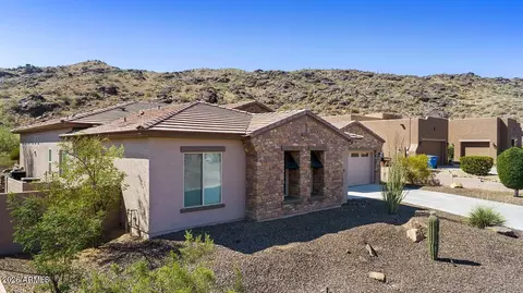 Exterior - 8511 S 30th St, Phoenix, AZ 85042 photo 2 of 8