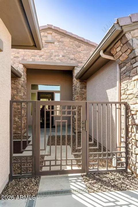 Exterior - 8511 S 30th St, Phoenix, AZ 85042 photo 3 of 8