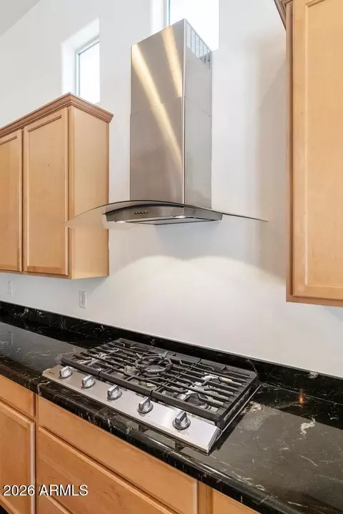 Kitchen - 8511 S 30th St, Phoenix, AZ 85042 photo 7 of 8