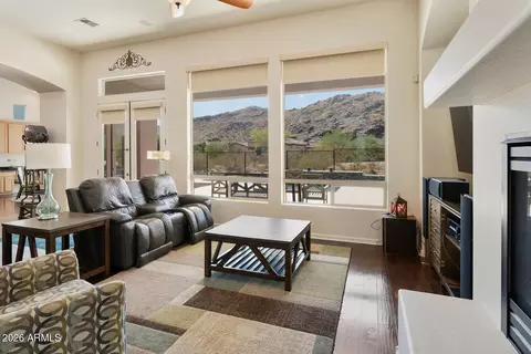 Living - 8511 S 30th St, Phoenix, AZ 85042 photo 1 of 2