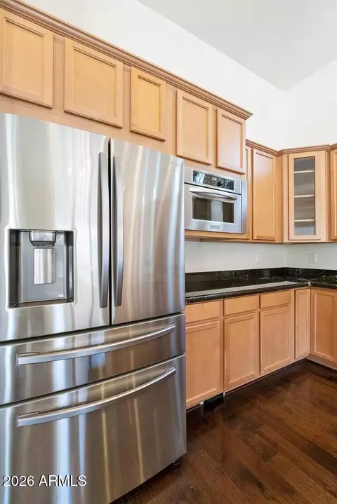 Kitchen - 8511 S 30th St, Phoenix, AZ 85042 photo 3 of 8
