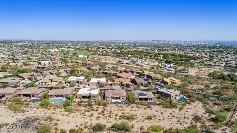 View/Area - 8511 S 30th St, Phoenix, AZ 85042 photo 3 of 4