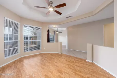4139 E Siesta Ln, Phoenix, AZ 85050 photo 4