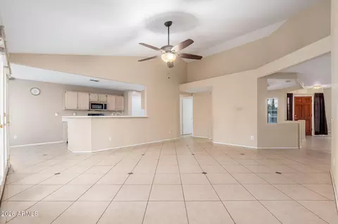 4139 E Siesta Ln, Phoenix, AZ 85050 photo 6