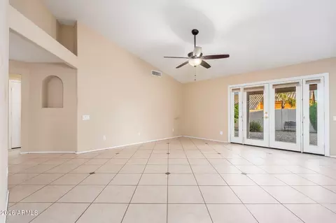 4139 E Siesta Ln, Phoenix, AZ 85050 photo 5