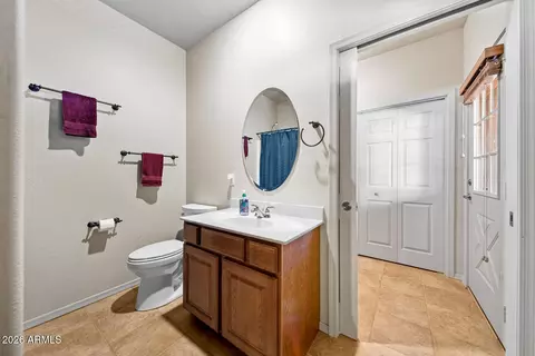 Bath - 2940 Constellation Ln, Overgaard, AZ 85933 photo 6 of 7