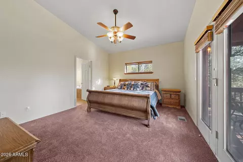 Bedroom - 2940 Constellation Ln, Overgaard, AZ 85933 photo 1 of 7