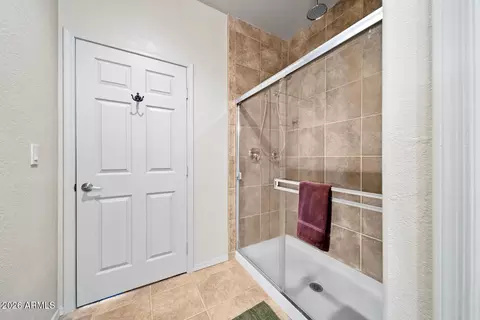 Bath - 2940 Constellation Ln, Overgaard, AZ 85933 photo 4 of 7