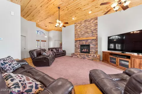 Living - 2940 Constellation Ln, Overgaard, AZ 85933 photo 4 of 4