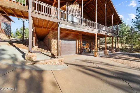 Exterior - 2940 Constellation Ln, Overgaard, AZ 85933 photo 5 of 31