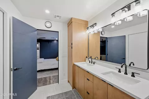 Bath - 1102 N N Frst, Mesa, AZ 85203 photo 5 of 5