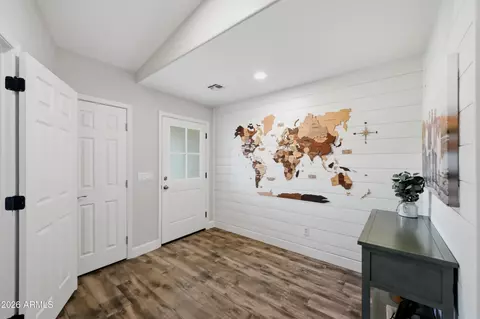 Entry Way - 1102 N N Frst, Mesa, AZ 85203 photo 1 of 2