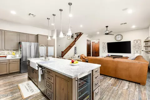 4008 E Lariat Ln, Phoenix, AZ 85050 photo 12