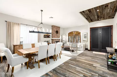 4008 E Lariat Ln, Phoenix, AZ 85050 photo 4
