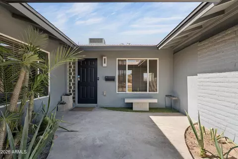 Exterior - 2502 E Beryl Ave, Phoenix, AZ 85028 photo 5 of 9